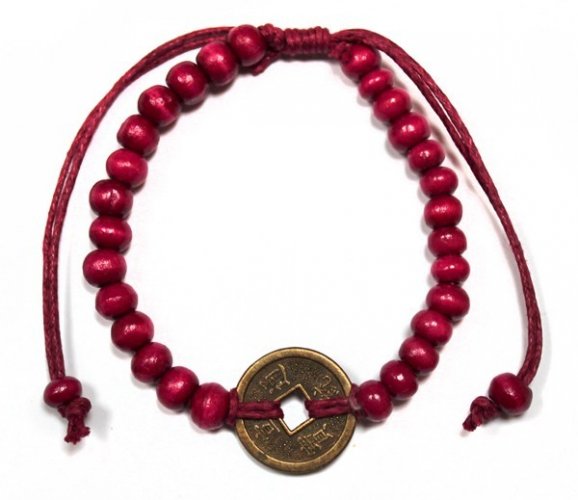 Náramek Feng-Shui dřevěné korálky s čínskou mincí štěstí - Barva: Červená