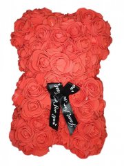 Medvídek z pěnových růží ČERVENÝ 25cm